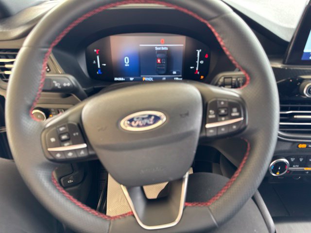 Used 2025 Ford Escape ST-Line Select AWD/4WD image 16