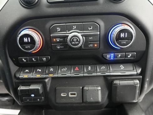 Used 2021 Chevrolet Silverado 1500 LTZ image 15