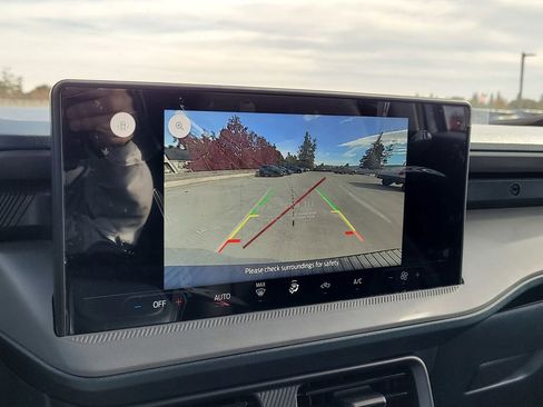 New 2025 Ford Maverick XL image 46