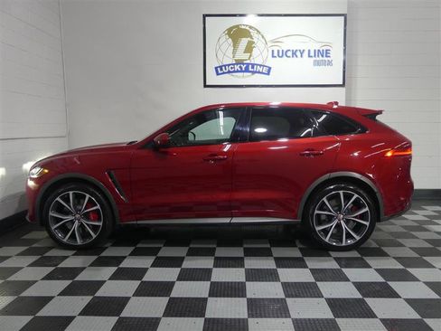 Used 2019 Jaguar F-PACE SVR image 7