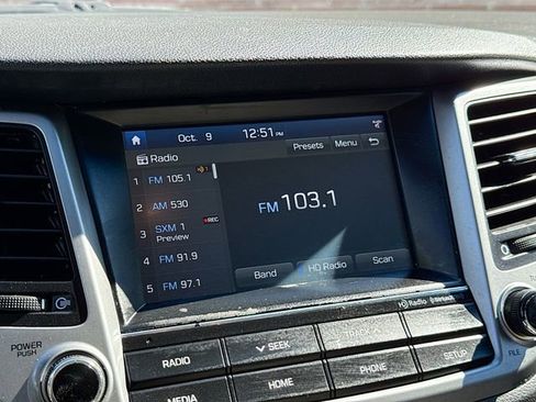 Used 2018 Hyundai Tucson SEL image 15