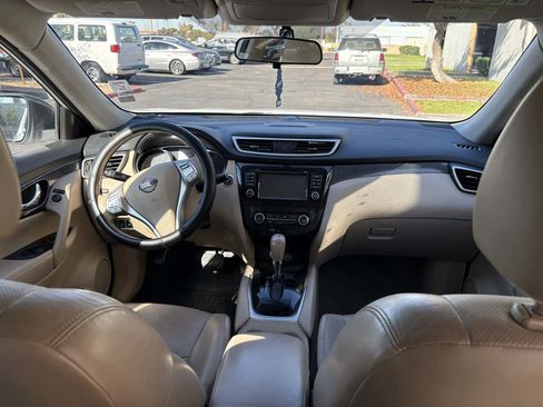 Used 2014 Nissan Rogue SL image 25