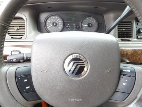 Used 2010 Mercury Grand Marquis LS image 16