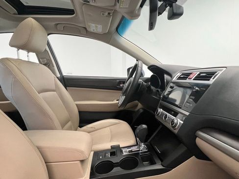 Used 2017 Subaru Legacy 2.5i Limited AWD/4WD image 6