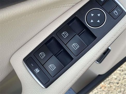 Used 2014 Mercedes-Benz CLA 250 4MATIC image 14