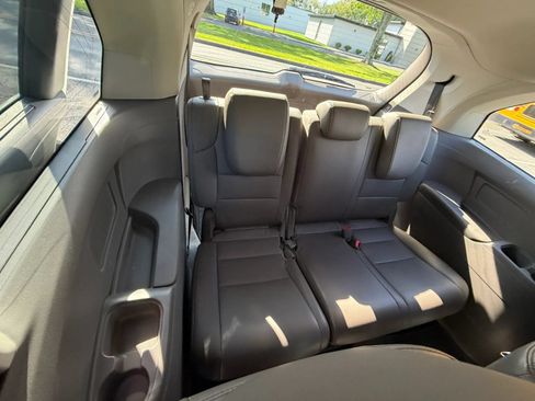 Used 2015 Honda Odyssey EX-L image 17