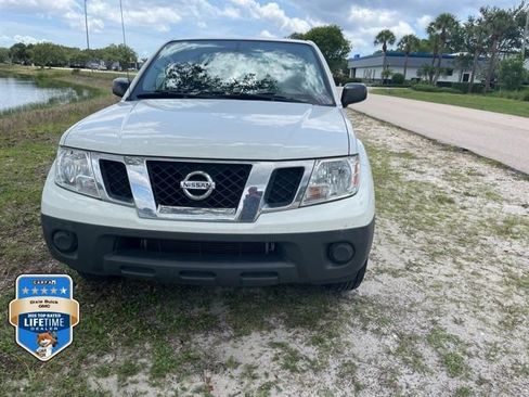 Used 2018 Nissan Frontier S RWD image 2