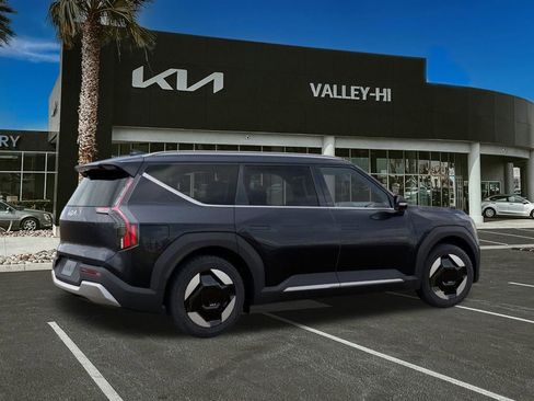 New 2026 Kia EV9 Wind AWD/4WD image 6