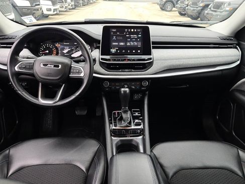 Used 2022 Jeep Compass Latitude w/ Convenience Group image 18