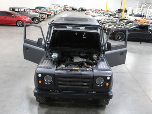 Used 1995 Land Rover Defender 90 image 33