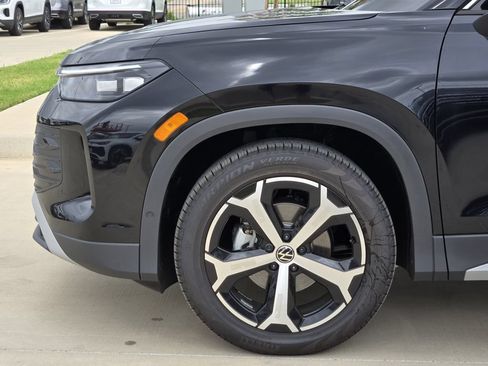 New 2026 Volkswagen Tiguan SE FWD image 6