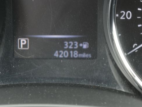 Used 2018 Nissan Rogue Sport SL FWD image 21