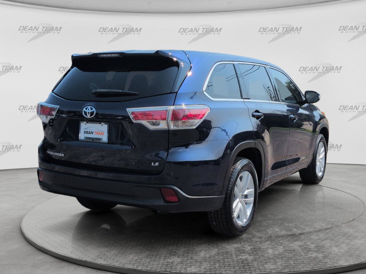 Used 2015 Toyota Highlander LE FWD image 7