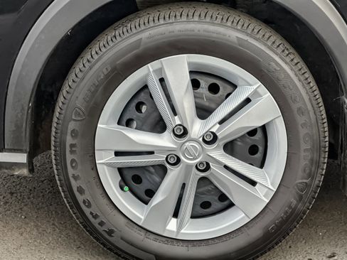 Used 2025 Nissan Kicks Play S image 26