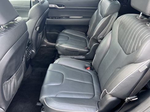 Used 2023 Hyundai Palisade Limited FWD image 23