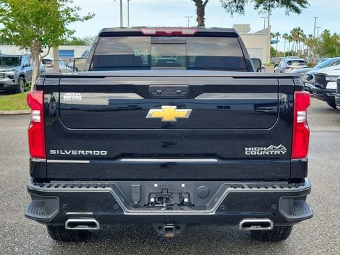 Certified 2025 Chevrolet Silverado 1500 High Country w/ High Country Premium Package AWD/4WD image 11