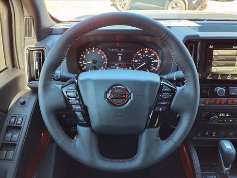 New 2026 Nissan Frontier PRO-4X w/ Pro-4x Convenience Package image 17