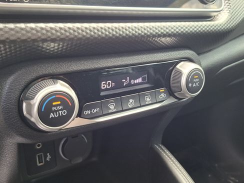 Used 2019 Nissan Kicks SV FWD image 14