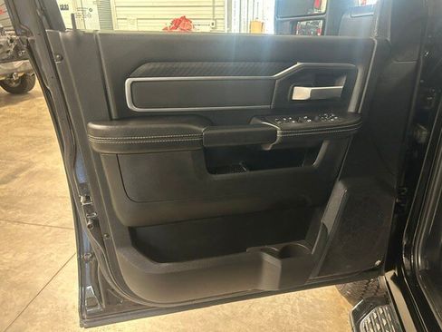 Used 2025 RAM 2500 Big Horn AWD/4WD image 36