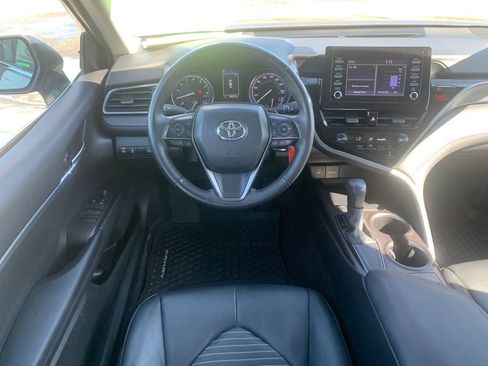 Used 2024 Toyota Camry SE FWD image 17