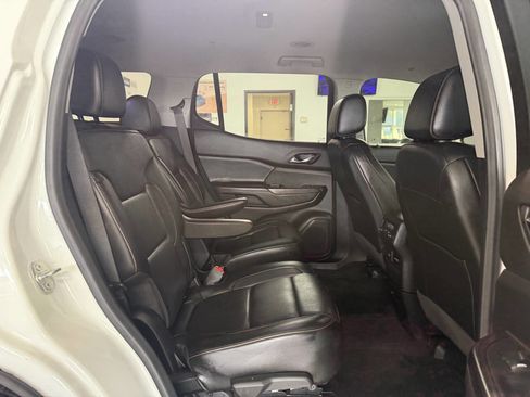 Used 2020 GMC Acadia SLT AWD/4WD image 25