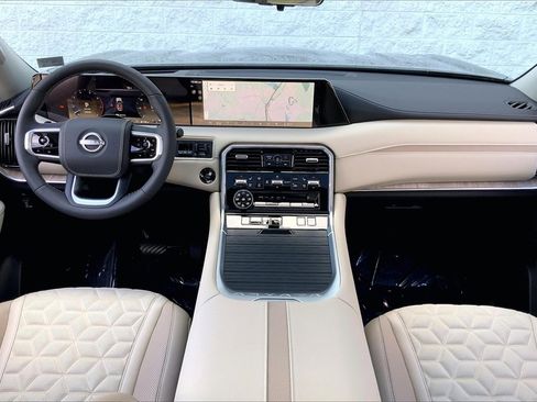 New 2025 Nissan Armada Platinum Reserve image 5
