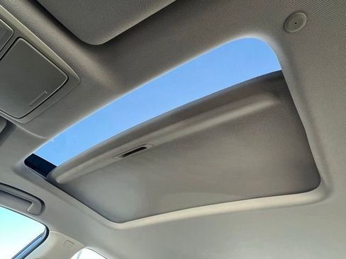 Used 2018 Honda Accord EX-L image 39