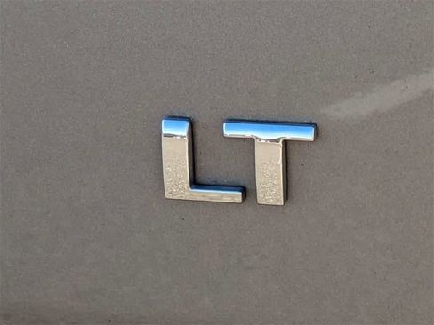 Used 2019 Chevrolet Traverse LT image 14