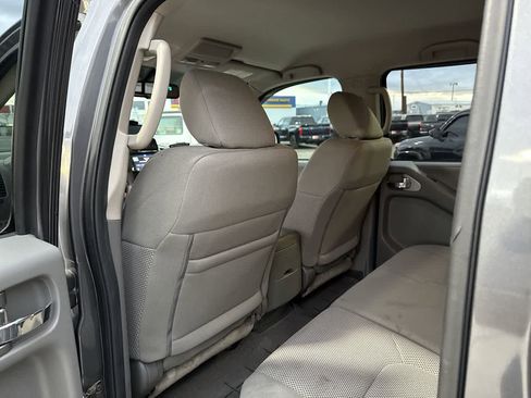 Used 2021 Nissan Frontier SV image 13