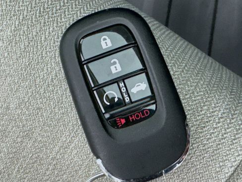 Used 2025 Honda Accord SE image 39