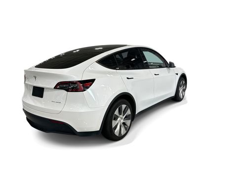 Certified 2023 Tesla Model Y Long Range AWD/4WD image 6