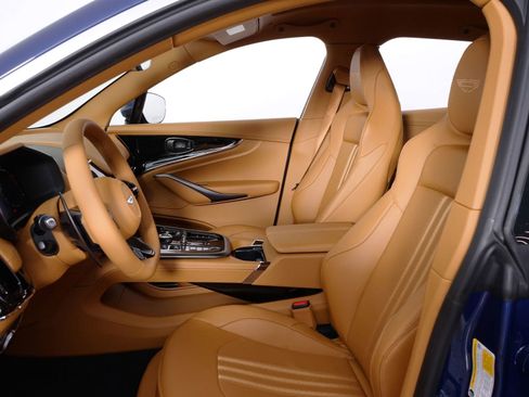 New 2026 Aston Martin DBX 707 image 4