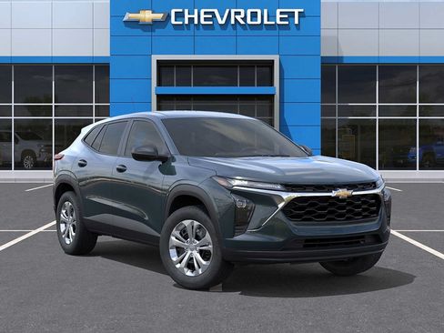 New 2026 Chevrolet Trax LS FWD image 7