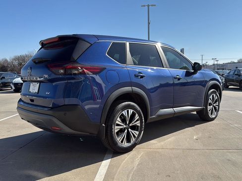 Used 2023 Nissan Rogue SV image 46