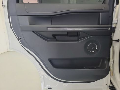 Used 2022 Ford Expedition XLT RWD image 15