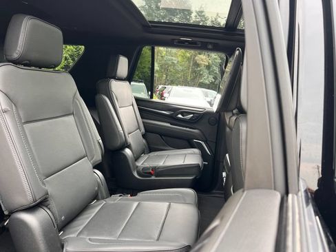 Used 2021 GMC Yukon Denali w/ Denali Premium Package RWD image 43