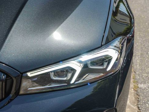 Used 2026 BMW 330i Sedan w/ M Sport Package RWD image 8