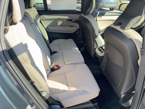 Used 2026 Volvo XC90 B6 Plus w/ Protection Package image 29