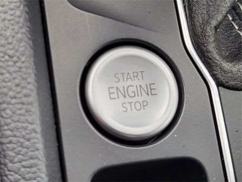 Used 2023 Volkswagen Atlas SEL image 34