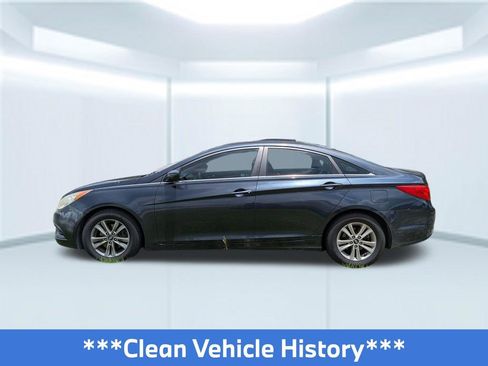 Used 2011 Hyundai Sonata GLS FWD image 2