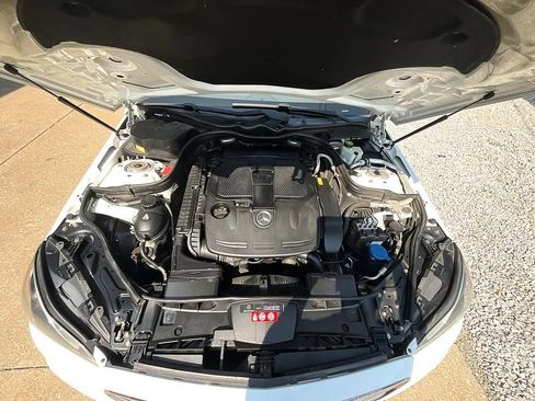 Used 2014 Mercedes-Benz E 350 4MATIC Sedan image 3