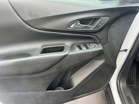 Used 2019 Chevrolet Equinox LT FWD image 14