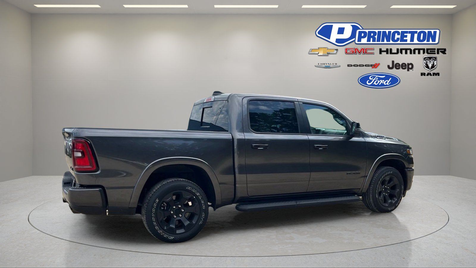 Used 2025 RAM 1500 Big Horn AWD/4WD image 8