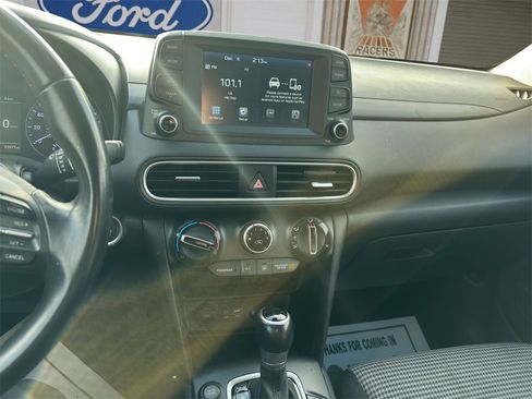 Used 2020 Hyundai Kona SEL Plus image 24
