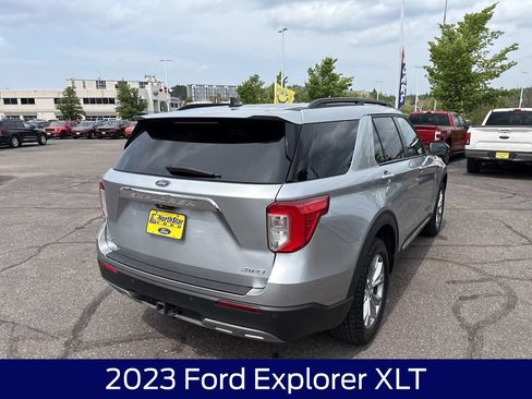 Used 2023 Ford Explorer XLT w/ Equipment Group 202A AWD/4WD image 7