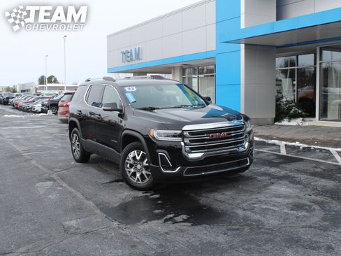 Certified 2023 GMC Acadia SLE w/ Driver Convenience Package image 2