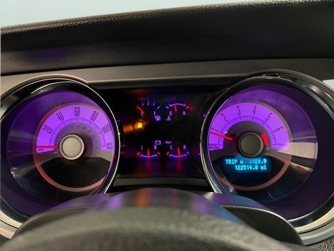 Used 2010 Ford Mustang Premium image 13