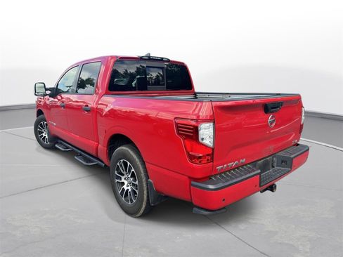 Used 2022 Nissan Titan SV w/ SV Convenience Package RWD image 8