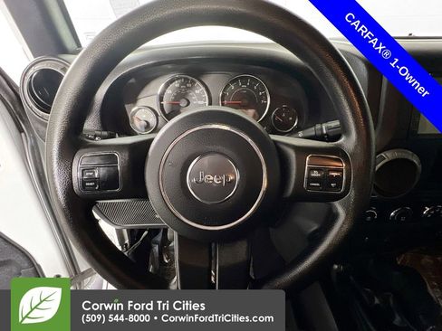 Used 2016 Jeep Wrangler Unlimited Sport w/ Max Tow Package AWD/4WD image 8