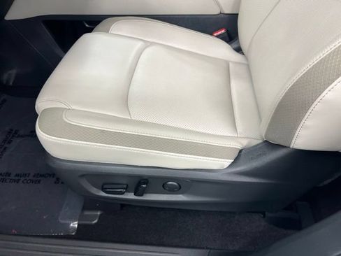 Used 2026 Nissan Pathfinder SL AWD/4WD image 14